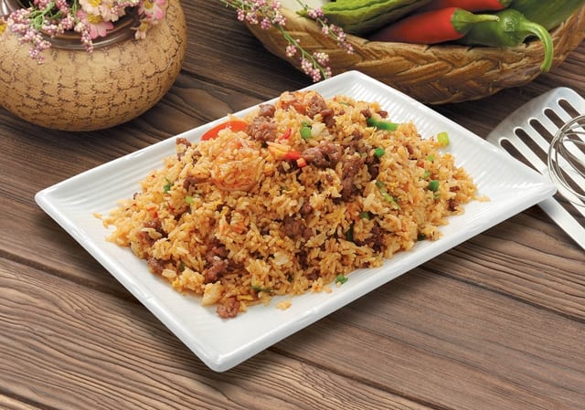 39 印尼炒饭 INDONESIAN FRIED RICE.