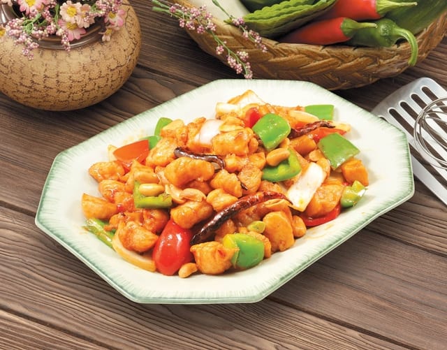 84 宫保鸡 KUNG PAO CHICKEN.