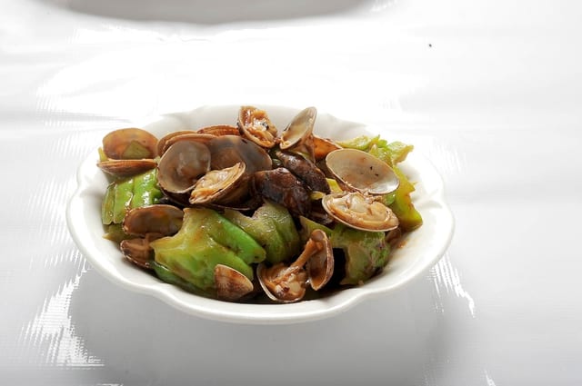 121 涼瓜蚬 BITTER MELON WITH CLAMS.