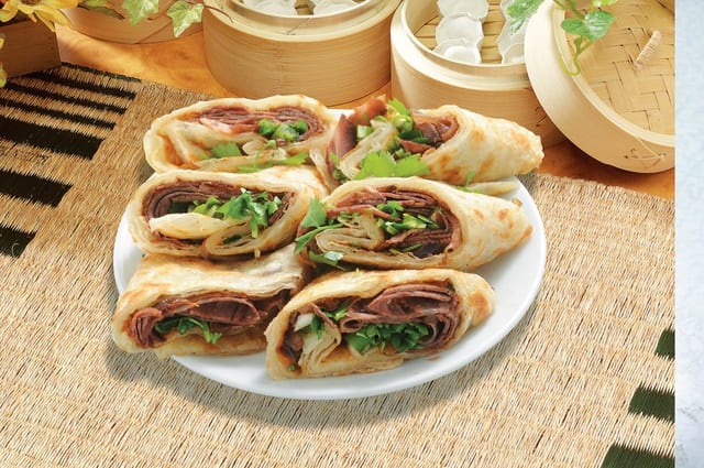 9 牛肉卷饼 BEEF WRAP (6).