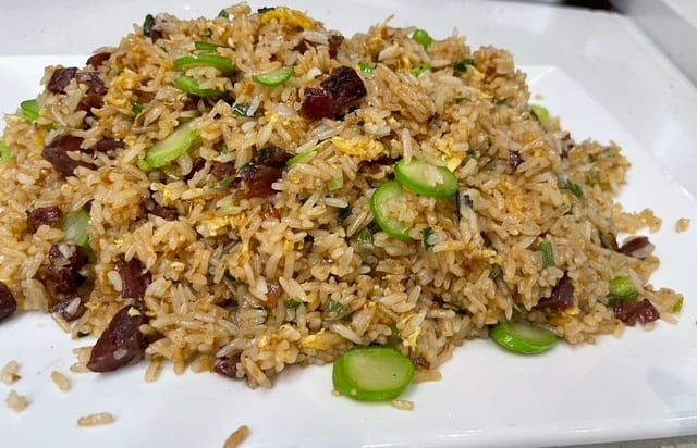 43 芥蓝腊味炒饭 CHINESE BROCCOLI WITH PRESERVED MEAT FRIED RICE.