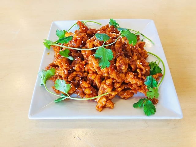106 陈皮鸡 ORANGE CHICKEN.
