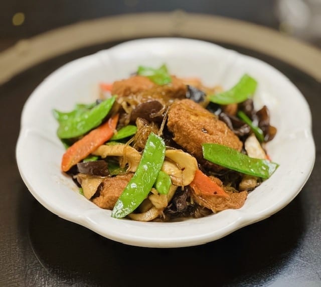 130 什菌玉子豆腐 ASSORTED MUSHROOM WITH BEAN CURD CUBE.